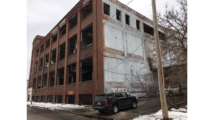EPA starts cleanup of former light bulb recycling facility in Cleveland