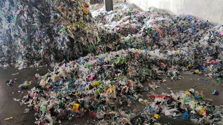 Malaysia closes illegal plastic recycling facilities