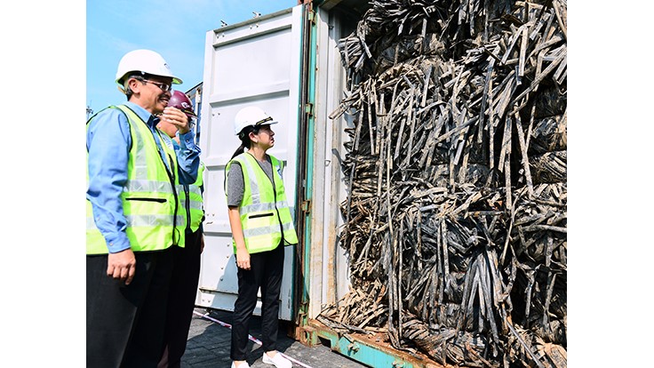 Malaysian government cracks down on unlicensed recyclers