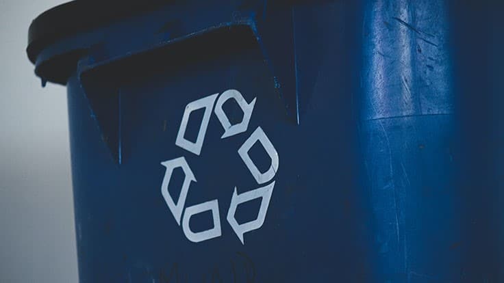 Recycling bin and symbol