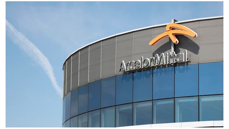 ArcelorMittal sees profits despite sales difficulties