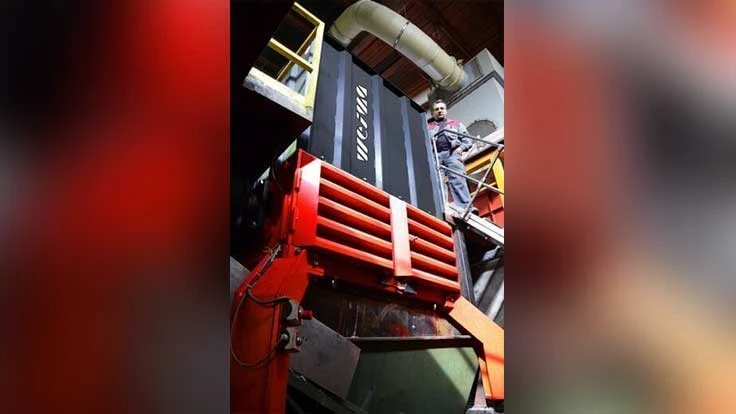 Hammerl, Gemmrigheim, Germany, uses Weima Spider 1500 H shredder to downsize and process plastic film scrap into construction film.